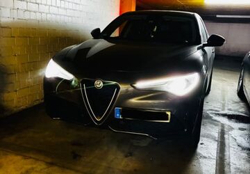 Alfa Romeo Stelvio 138.181 km 20.500 &euro; Duisburg 47055