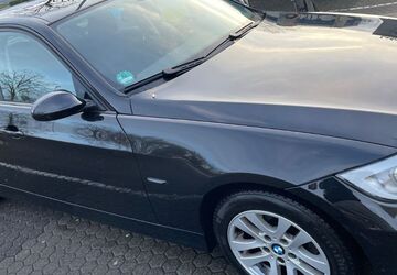BMW 318 120.698 km 5.600 &euro; Neukirchen-Vluyn 47506