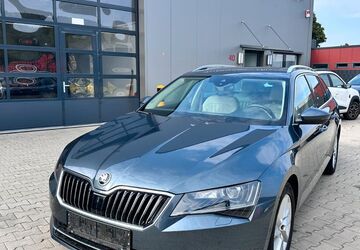 Skoda Superb 107.200 km 18.900 &euro; Oberhausen 46145