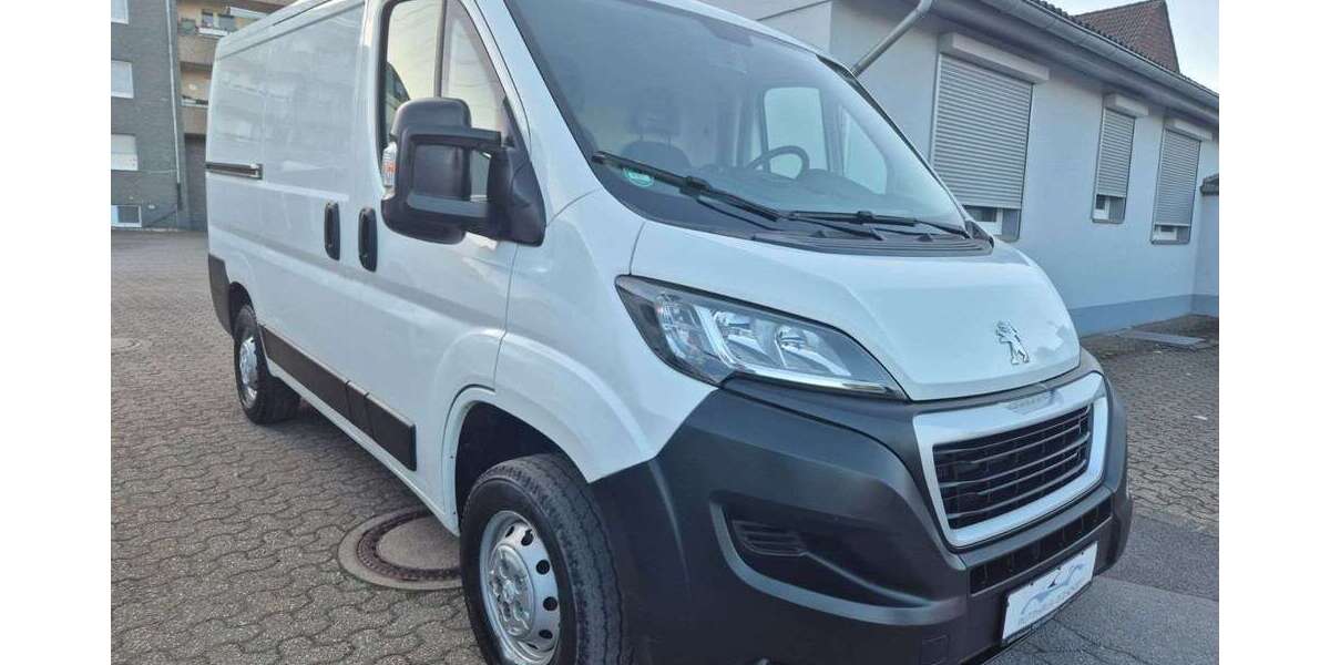 Peugeot Boxer 118.000 km 13.699 &euro; Düsseldorf 40591