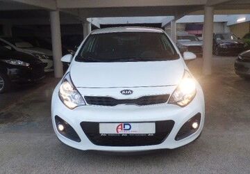 Kia Rio 150.000 km 7.950 &euro; Düsseldorf 40223