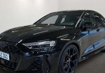Audi RS3 2.500 km 68.680 &euro; Düsseldorf 40233
