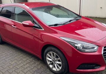 Hyundai i40 109.000 km 9.990 &euro; Duisburg 47166