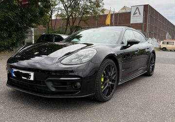 Porsche Panamera 88.700 km 61.900 &euro; Düsseldorf 40476