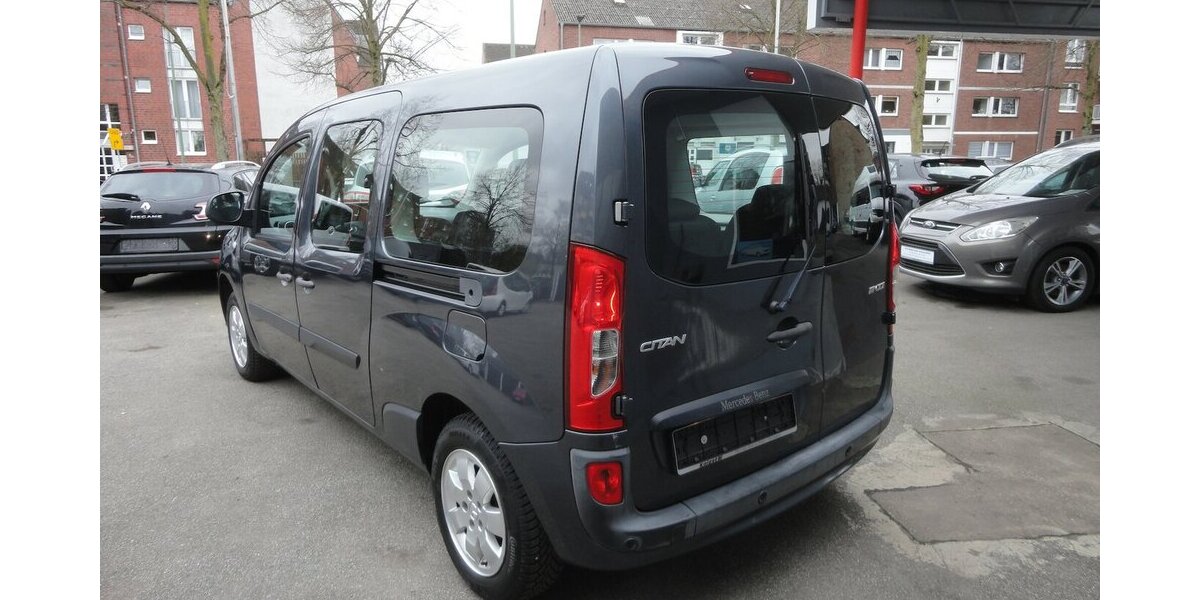 Mercedes-Benz Citan 111 CDI Lang Klimatr.PDC SHZ 7 Sitzer 178.000 km 7.990 &euro; Neuss 41462