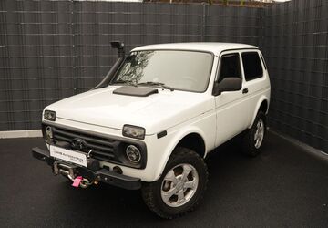Lada Taiga 101.554 km 10.999 &euro; Dormagen 41539