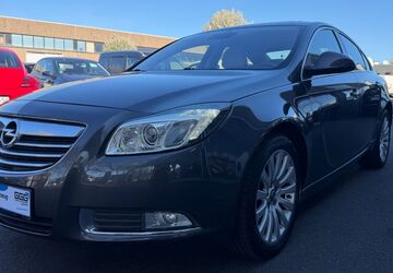 Opel Insignia 175.517 km 4.990 &euro; Düsseldorf 40233