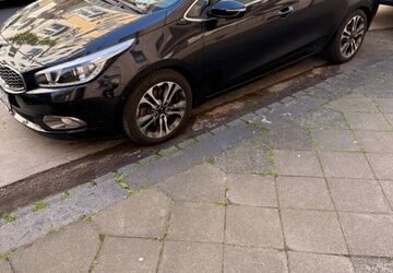 Kia ceed Sportswagon 48.518 km 10.000 &euro; Düsseldorf 40479