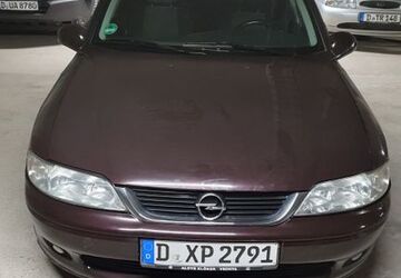 Opel Vectra 196.144 km 999 &euro; Düsseldorf 40470