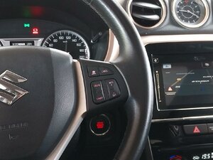 Suzuki Vitara 1.6 Limited 4x4 Pano Navi SHZ Kam 59.300 km 16.740 &euro; HAAN 42781