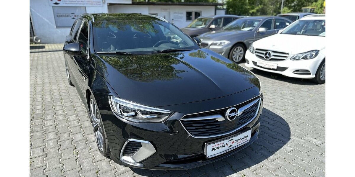Opel Insignia B Sports Tourer GSi 4x4 / Headup / Pano 140.000 km 12.900 &euro; Mönchengladbach 41066