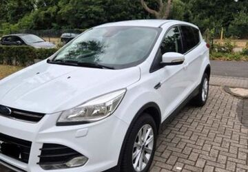 Ford Kuga 144.000 km 10.999 &euro; Duisburg 47051