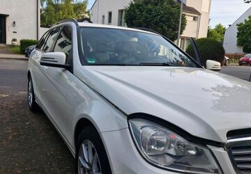 Mercedes-Benz C 220 159.600 km 9.980 &euro; Düsseldorf 40547