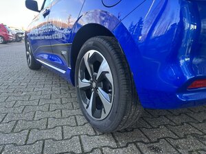 Suzuki Swift Comfort+ CVT Hybrid +Navi+Klimaauto.+ 5.489 km 20.490 &euro; Meerbusch 40667