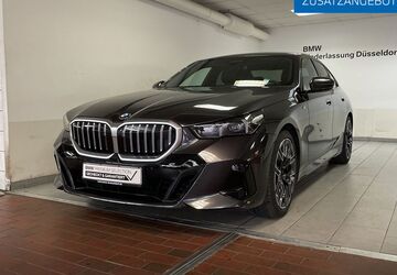 BMW 520 24.728 km 57.899 &euro; Düsseldorf 40237