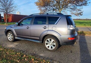 Mitsubishi Outlander 174.850 km 6.800 &euro; Mönchengladbach 41189