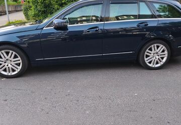 Mercedes-Benz C 220 330.000 km 6.300 &euro; Düsseldorf 40597