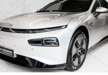 XPeng P7 11.501 km 32.950 &euro; Düsseldorf 40547