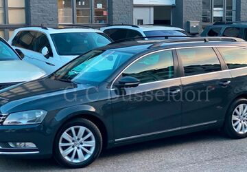 VW Passat Variant 333.576 km 4.990 &euro; Düsseldorf 40233