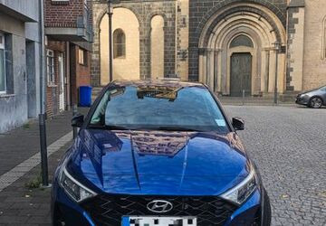 Hyundai i20 42.000 km 14.200 &euro; neuss 40460