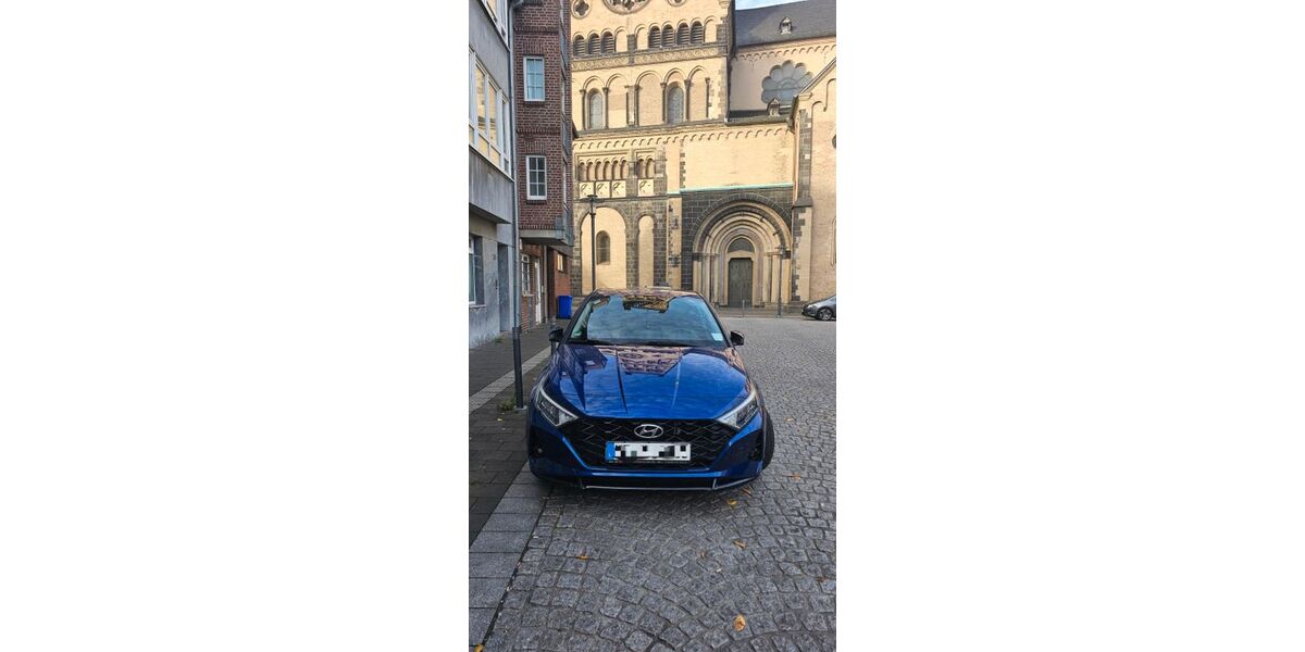 Hyundai i20 42.000 km 14.200 &euro; neuss 40460