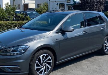 VW Golf 110.591 km 15.000 &euro; Düsseldorf 40468