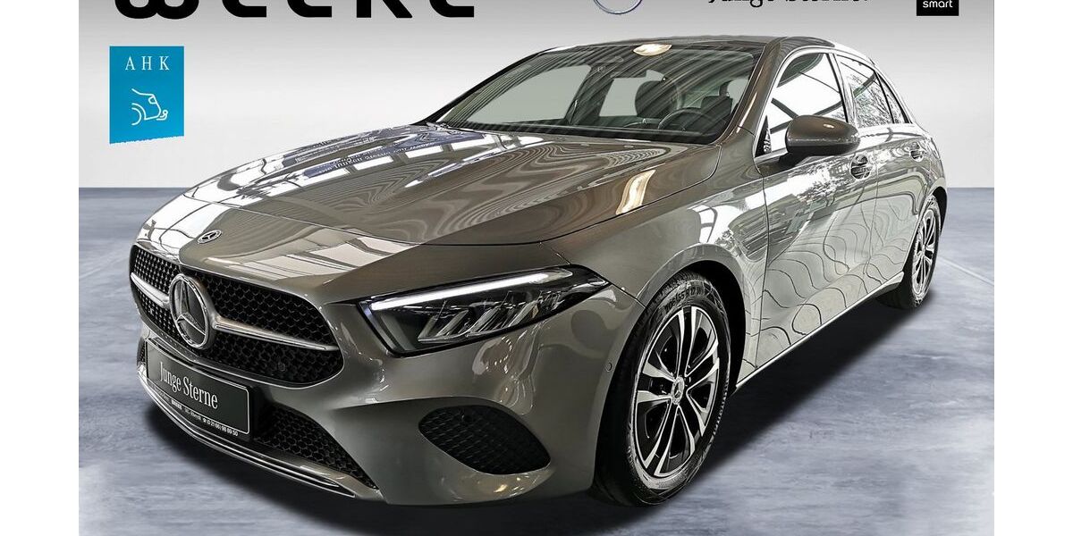 Mercedes-Benz A 180 23.783 km 27.898 &euro; Mönchengladbach 41238