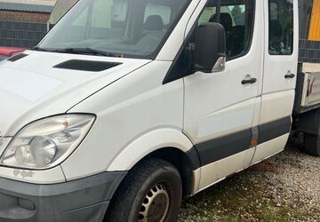 Mercedes-Benz Sprinter 299.199 km 7.500 &euro; Düsseldorf 40231