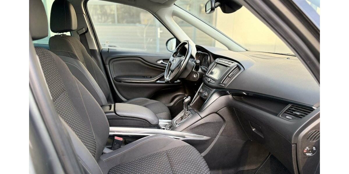 Opel Zafira Innovation / Automatik / Navi / 7 Sitze 95.000 km 14.890 &euro; Mönchengladbach 41066