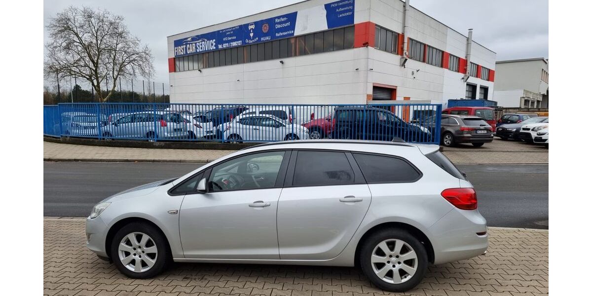 Opel Astra 142.089 km 4.999 &euro; Düsseldorf 40599