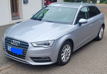Audi A3 141.300 km 10.200 &euro; Düsseldorf 40489