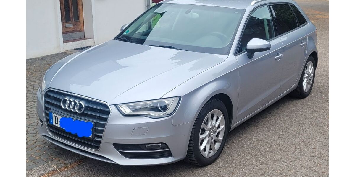 Audi A3 141.300 km 10.200 &euro; Düsseldorf 40489
