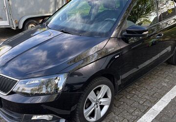 Skoda Fabia 52.000 km 9.100 &euro; Kaarst Büttgen 41564