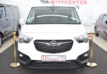 Opel Combo 118.000 km 11.999 &euro; Oberhausen 46049