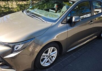 Toyota Corolla 52.100 km 19.000 &euro; Düsseldorf 40211