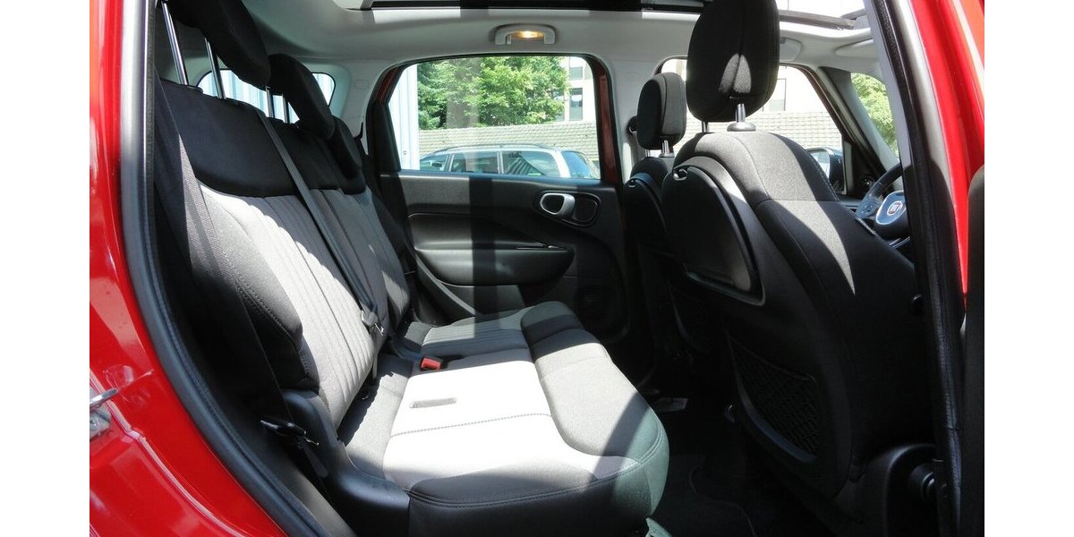 Fiat 500L 1.6D Living Navi+PanoSdach+kamera+Klimatr 158.000 km 8.399 &euro; Neuss 41462