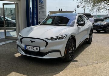 Ford Mustang Mach-E 9.900 km 47.700 &euro; Remscheid 42855