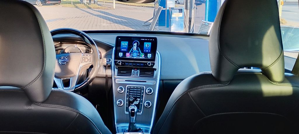 Volvo XC60 206.000 km 13.590 &euro; Duisburg 47136