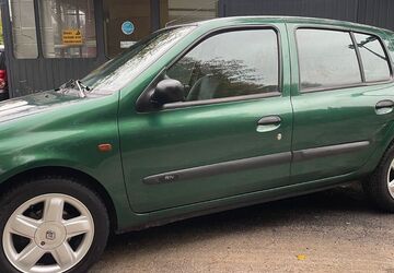 Renault Clio 210.000 km 890 &euro; Hilden 40724