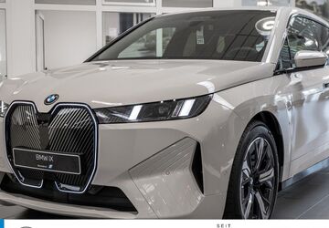 BMW iX 14.999 km 68.390 &euro; Remscheid 42897