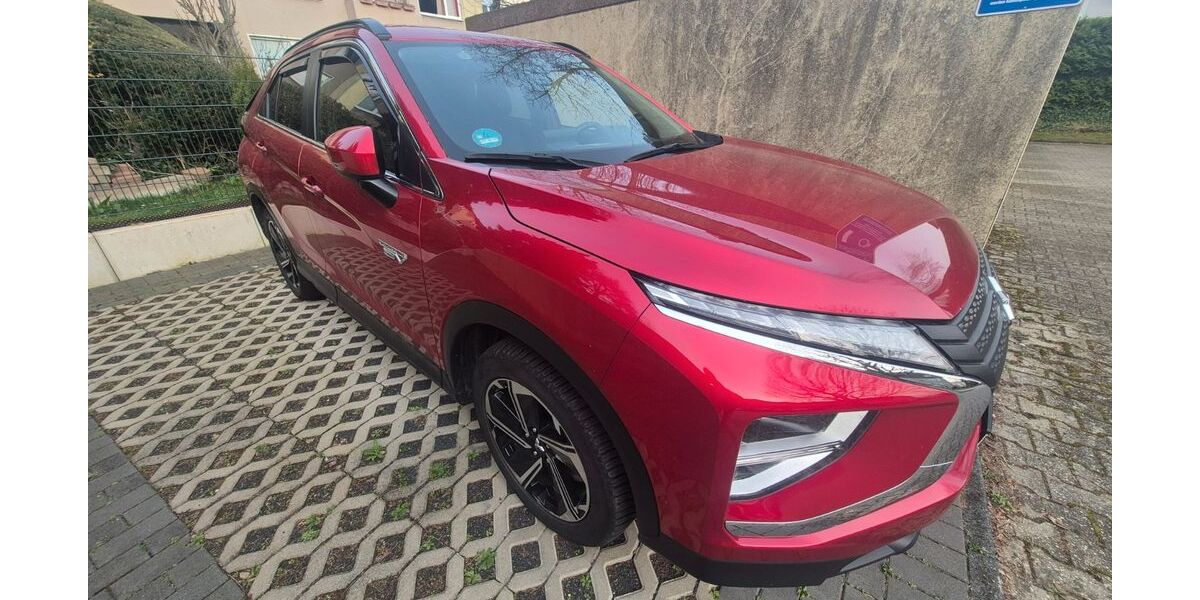 Mitsubishi Eclipse Cross 92.000 km 17.599 &euro; Leverkusen 51381