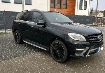 Mercedes-Benz ML 500 147.000 km 24.990 &euro; Viersen 41751