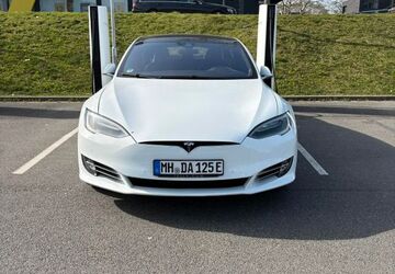 Tesla Model S 242.000 km 22.999 &euro; Mülheim 45475
