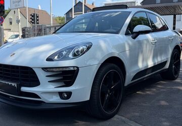 Porsche Macan 142.700 km 33.900 &euro; Solingen 42697