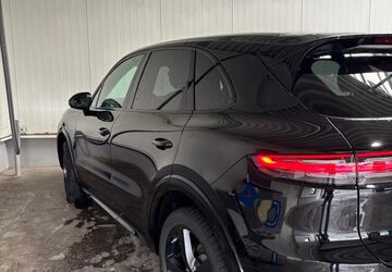 Porsche Cayenne 94.000 km 53.900 &euro; Remscheid 42853