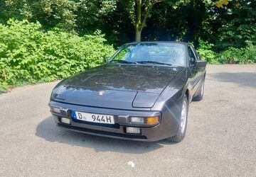 Porsche 944 229.000 km 24.900 &euro; Düsseldorf 40489