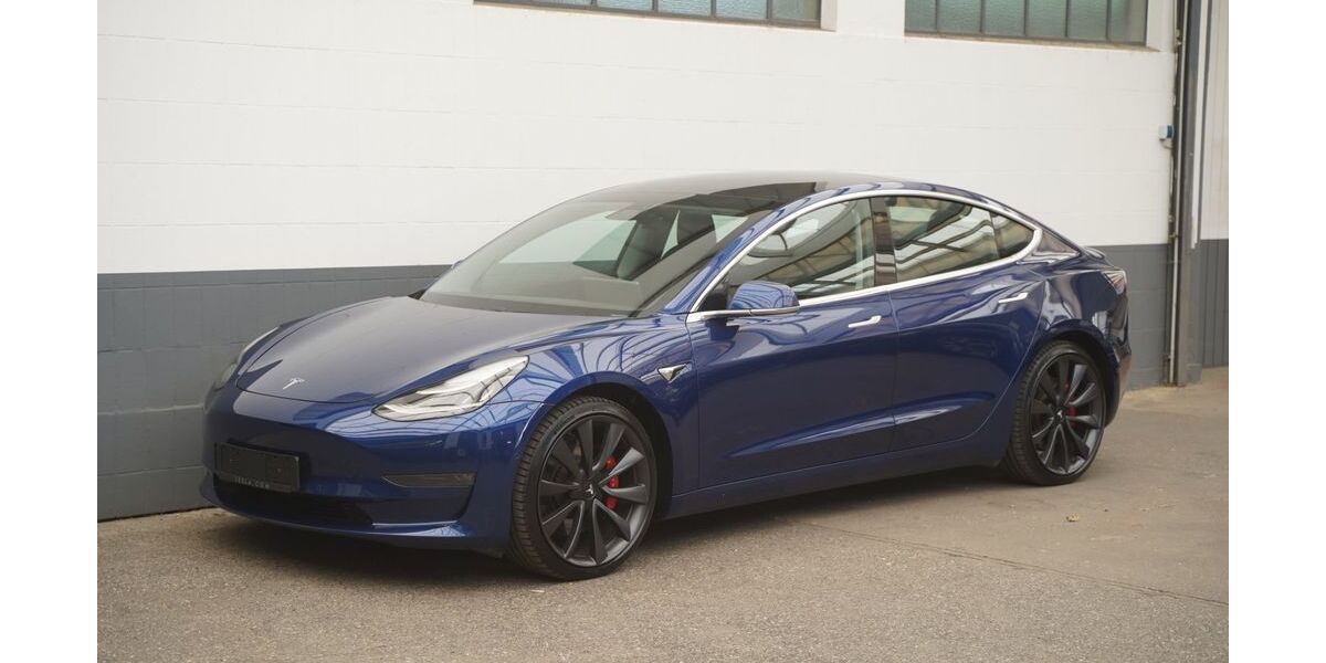 Tesla Model 3 99.987 km 24.450 &euro; Mönchengladbach 41236