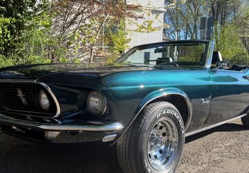 Ford Mustang 36.000 km 47.900 &euro; Solingen 42699