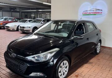 Hyundai i20 77.000 km 6.990 &euro; Wülfrath 42489