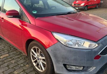 Ford Focus 195.000 km 3.750 &euro; wuppertal 42285